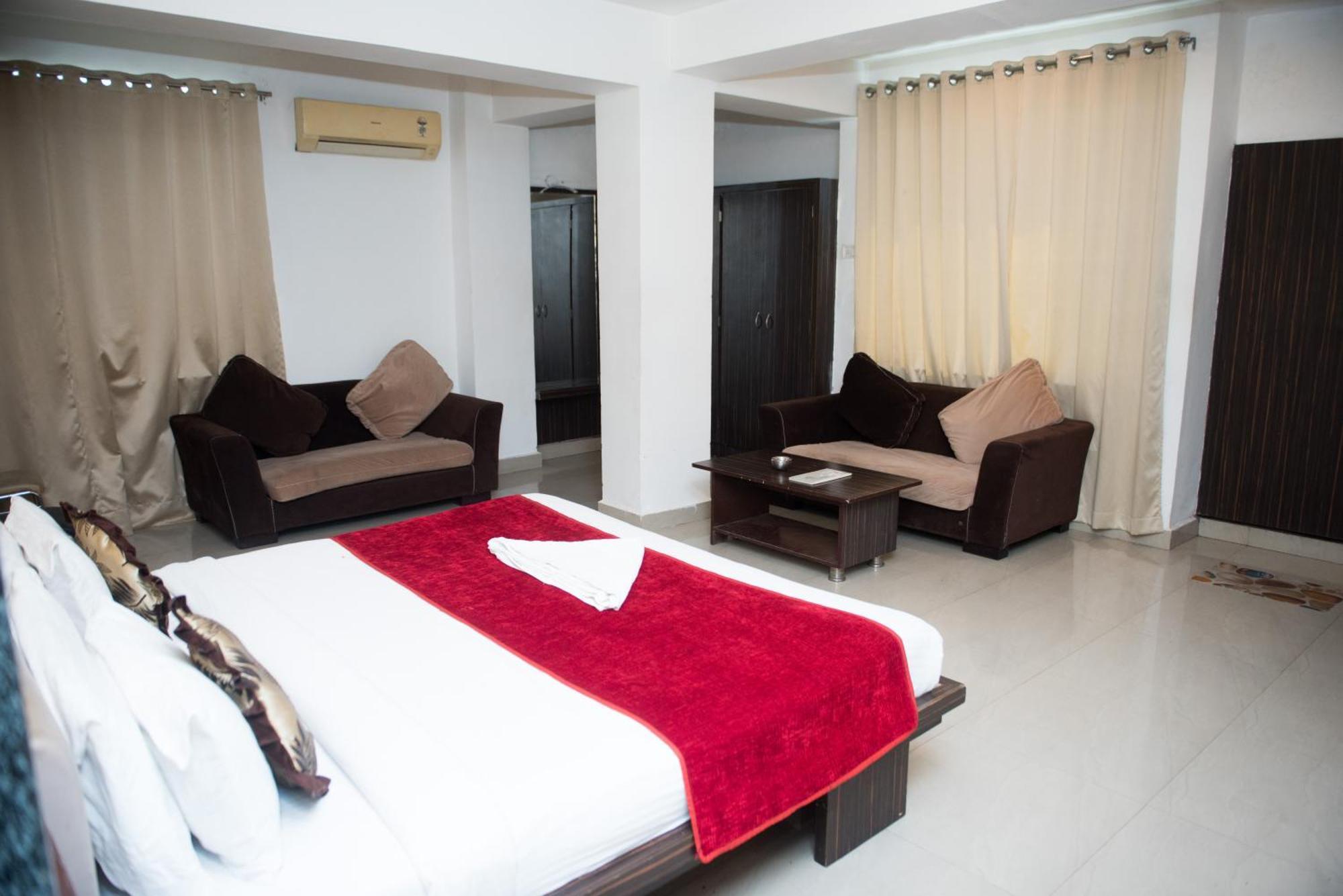 Hotel Balaji Central Ratlām Esterno foto