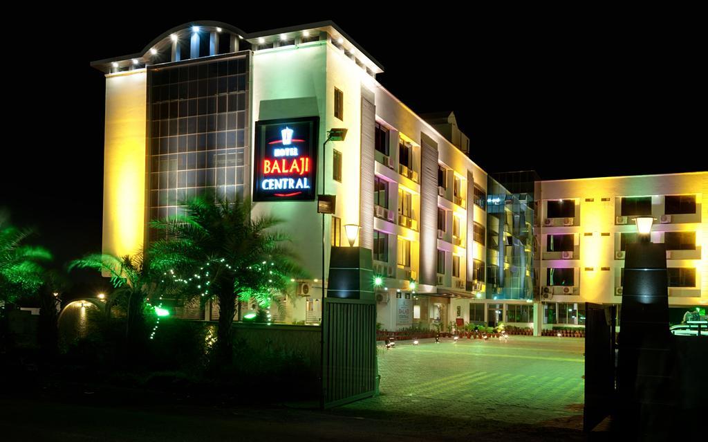 Hotel Balaji Central Ratlām Esterno foto