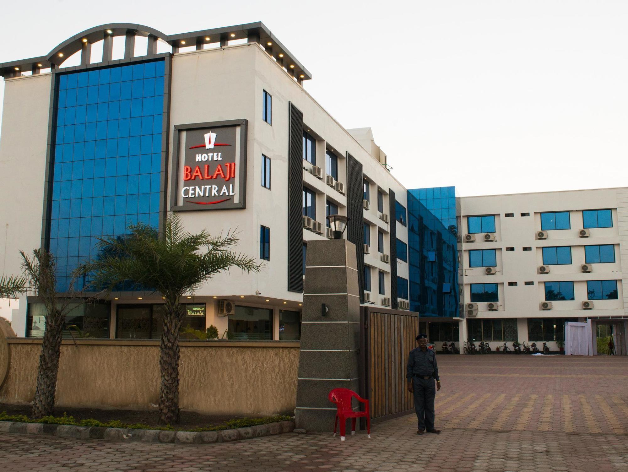 Hotel Balaji Central Ratlām Esterno foto