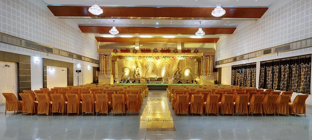 Hotel Balaji Central Ratlām Esterno foto