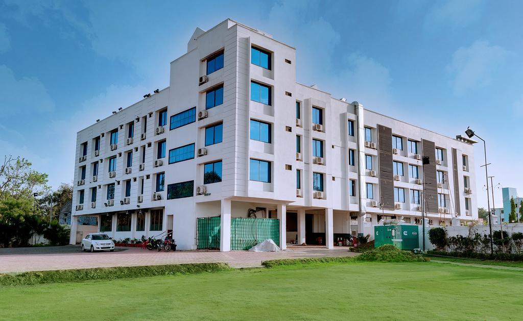 Hotel Balaji Central Ratlām Esterno foto