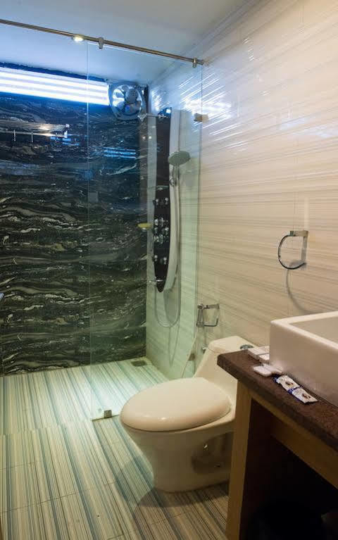 Hotel Balaji Central Ratlām Esterno foto